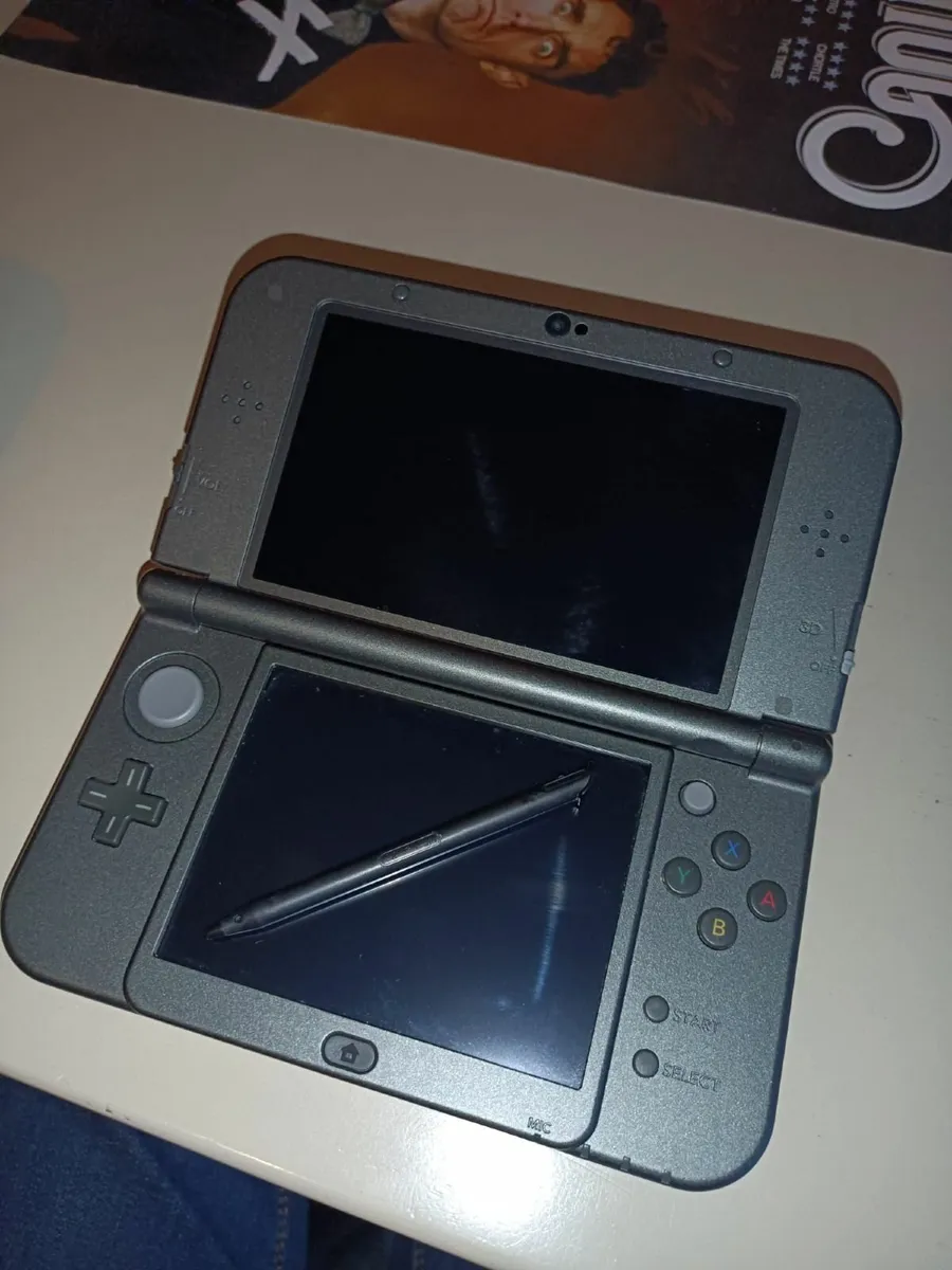 Modded New Nintendo 3DS XL - Image 1