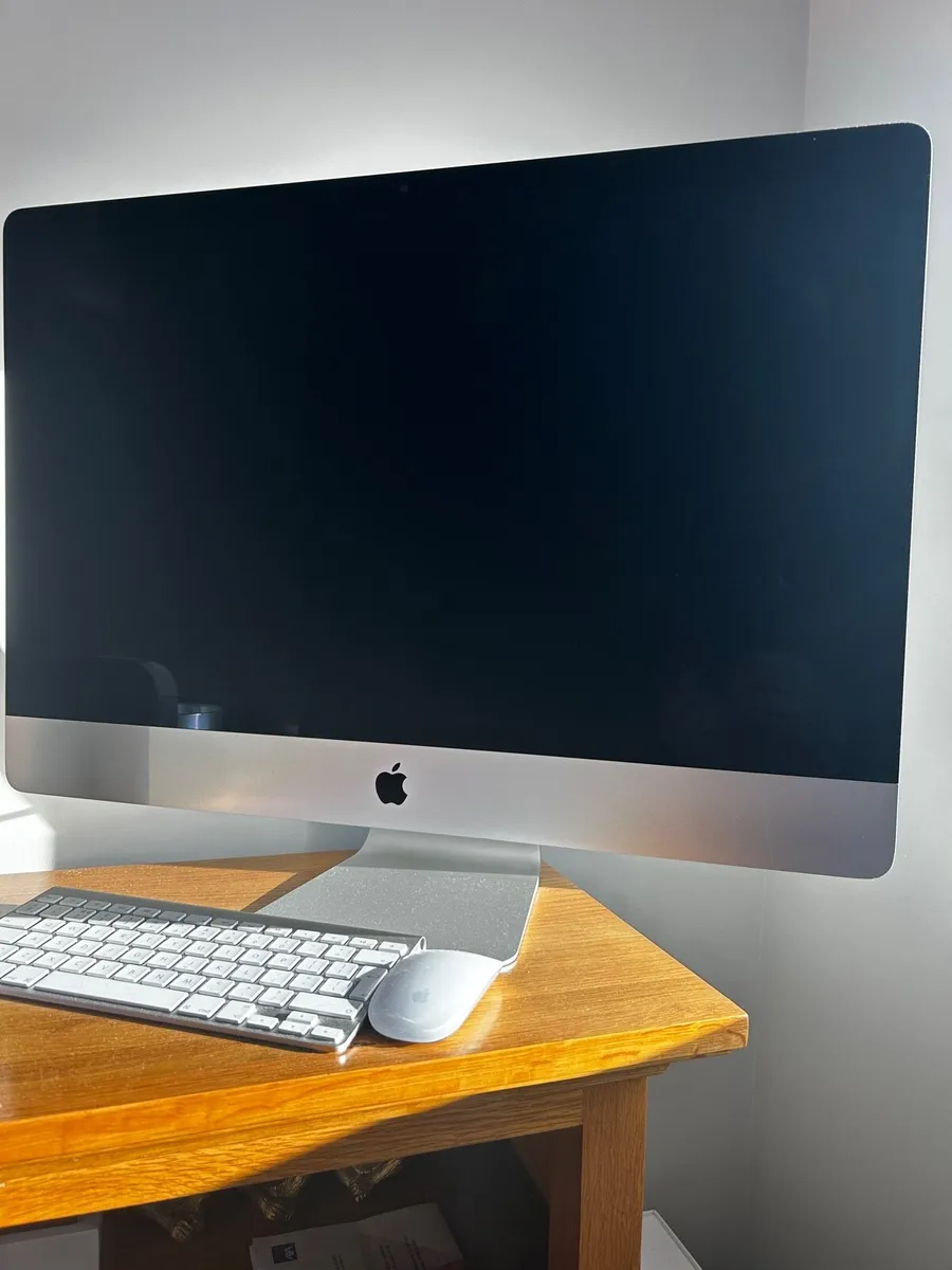 iMac (Retina 5K, 27-inch, 2017) - Image 1