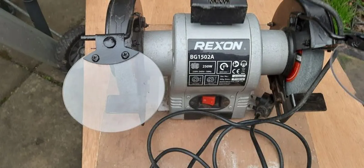 Rexon bench deals grinder