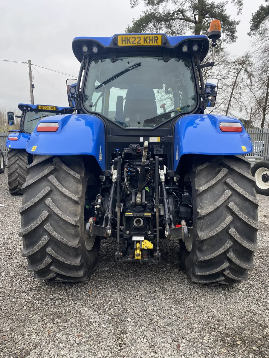 New Holland T7.210 RC - Image 4