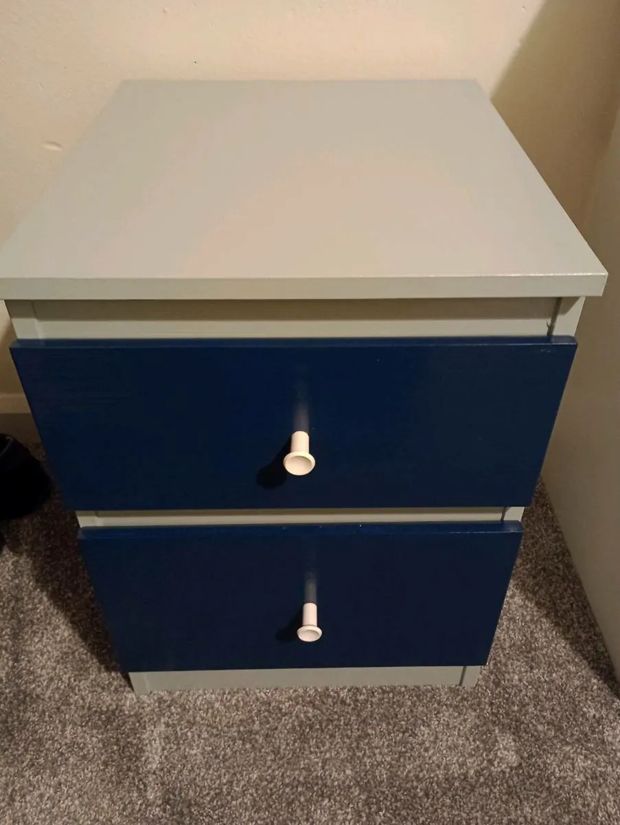 Bedside table for sale in Co. Dublin for €40 on DoneDeal