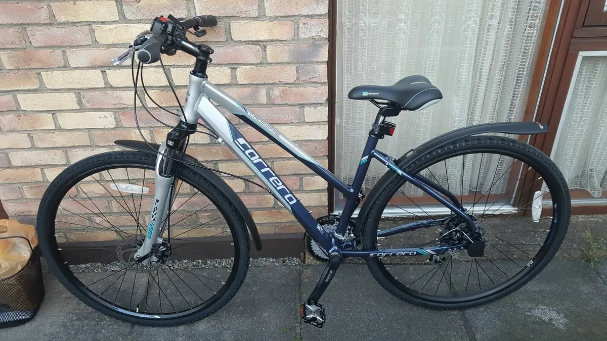 Carrera crossfire 2 sale womens hybrid bike