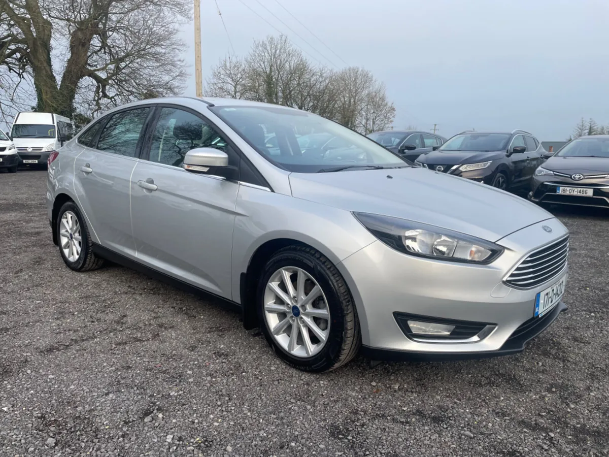 Ford Focus LOW km - Image 2