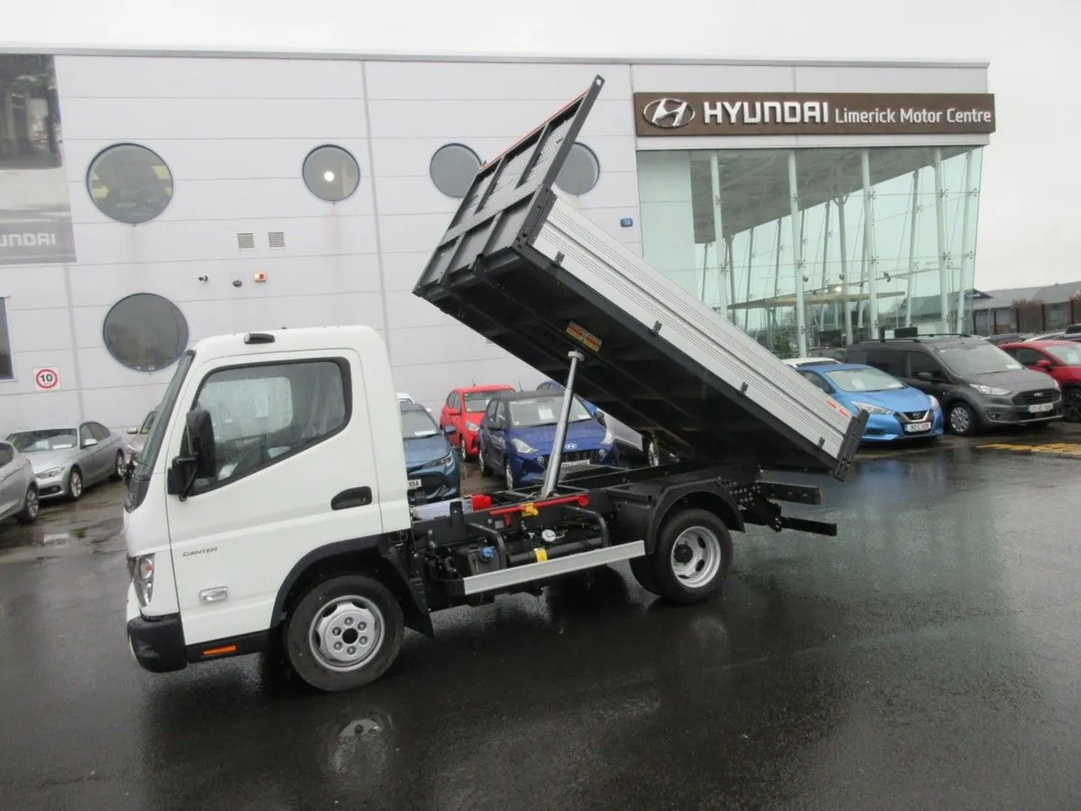 Mitsubishi Canter Canter Fuso 3.5 TON Tipper - Image 1