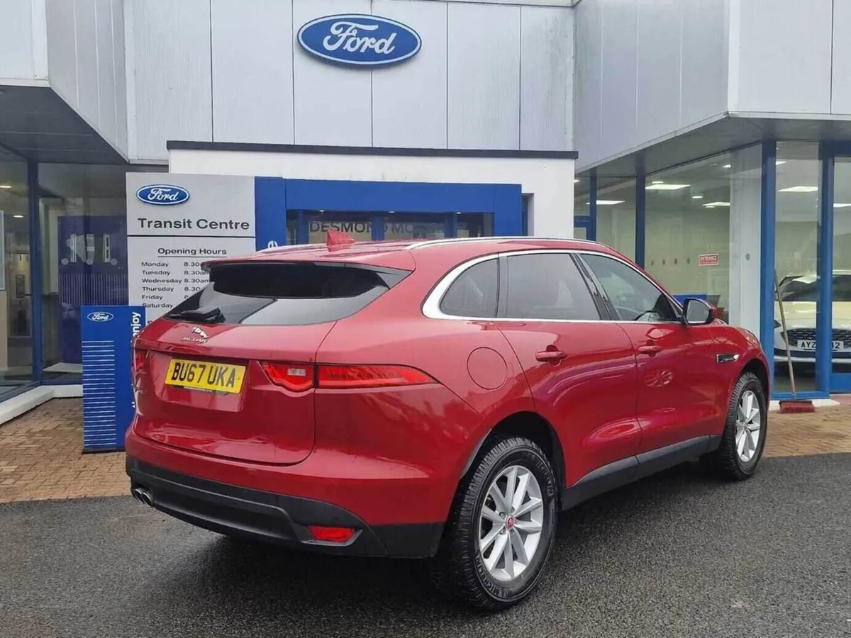 Jaguar F- PACE Prestige - Image 3