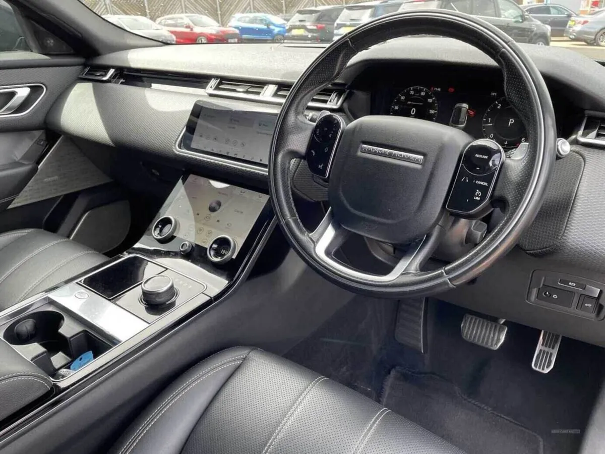 Land Rover Range Rover Velar R R-dynamic SE - Image 2