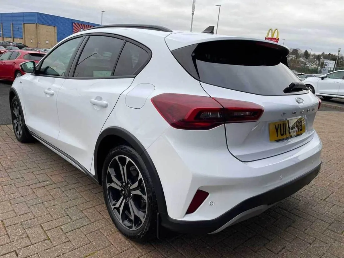 Ford Focus Active X - Image 3