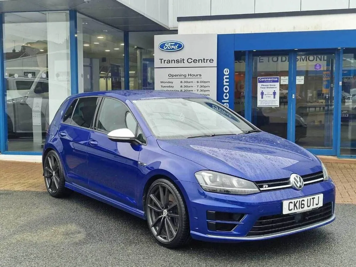 Volkswagen Golf R - Image 1