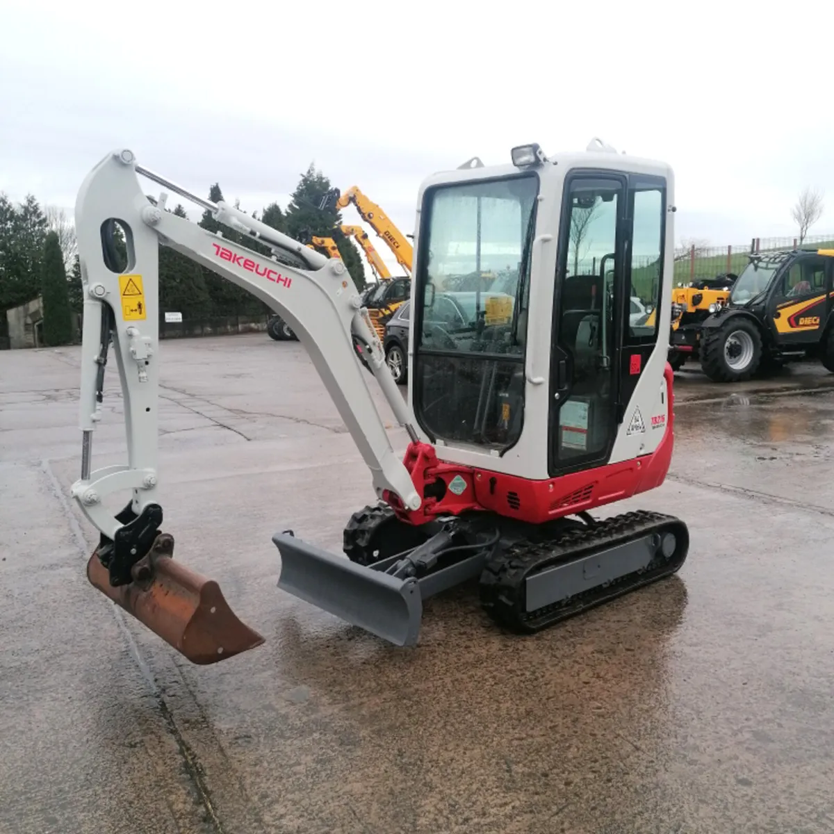 Takeuchi TB216 cabin #14004164 - Image 2