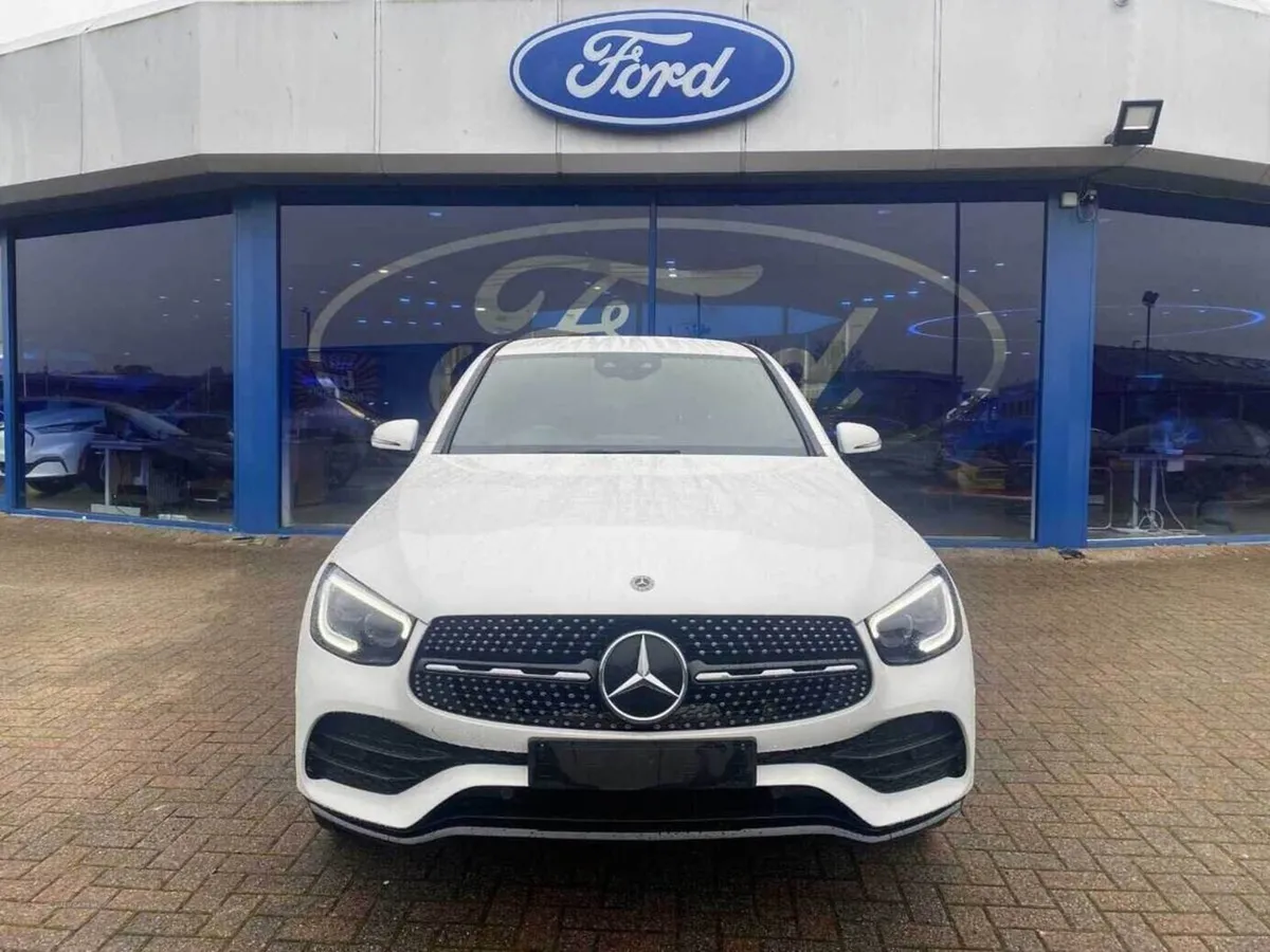 Mercedes-Benz GLC AMG Line - Image 2