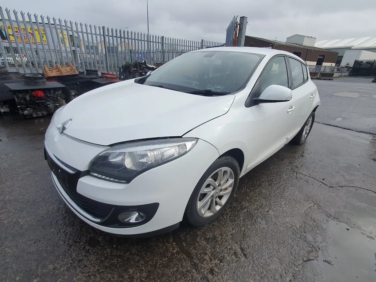 13 RENAULT MEGANE  1.5 DCI AUTO FOR BREAKING - Image 1