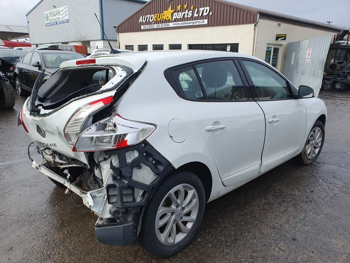 13 RENAULT MEGANE  1.5 DCI AUTO FOR BREAKING - Image 3