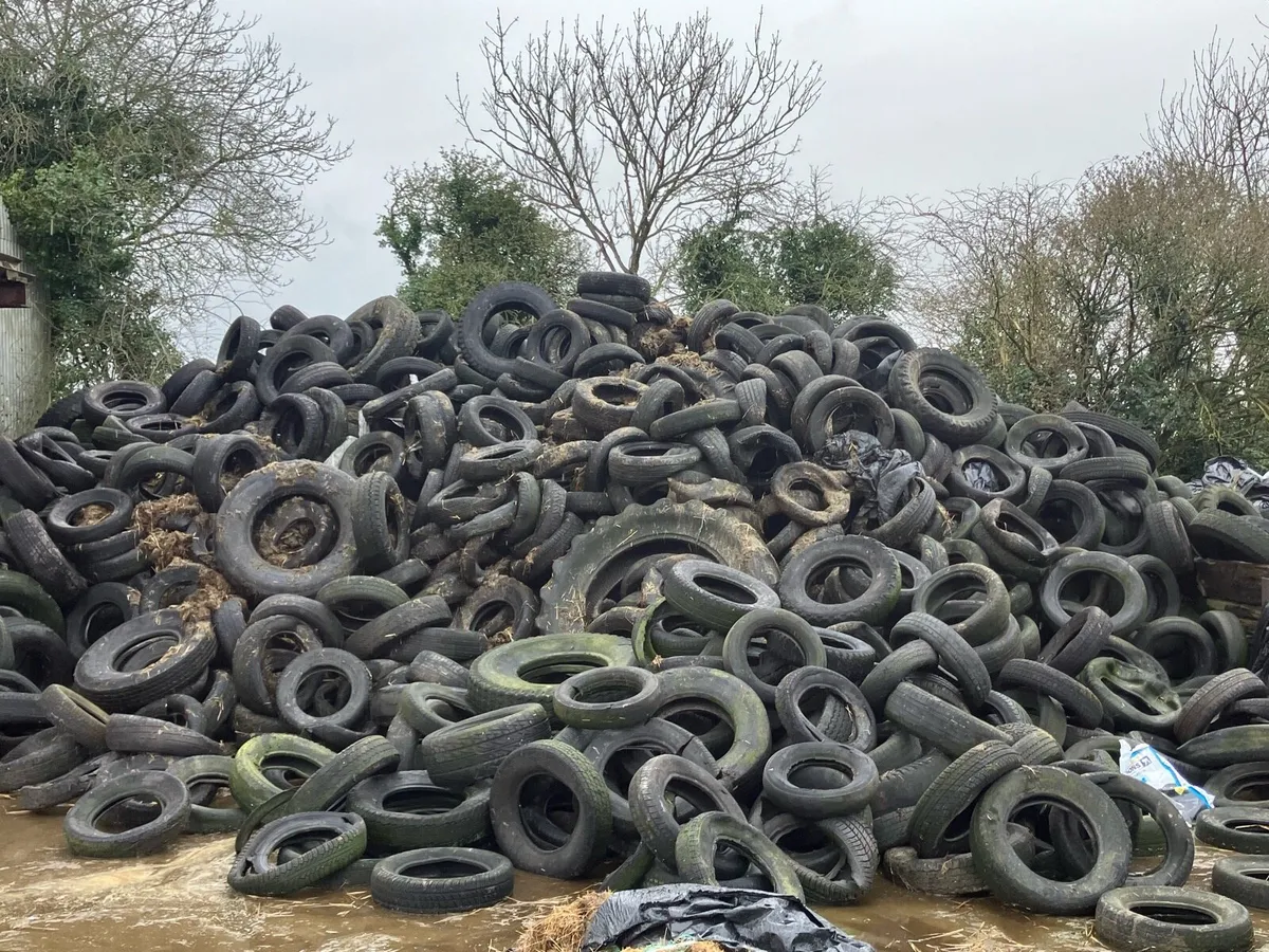 Silage pit tyres