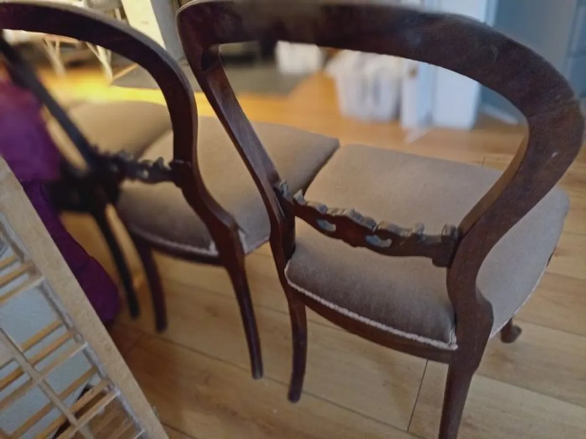 Antique Table and six chairs/Quick Sale/ Offers for sale in Co. Dublin