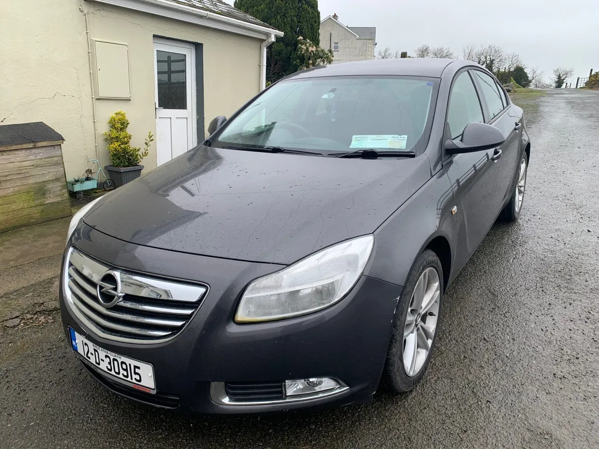 2012 Opel Insignia nct Oct 2024 very low KLM’s