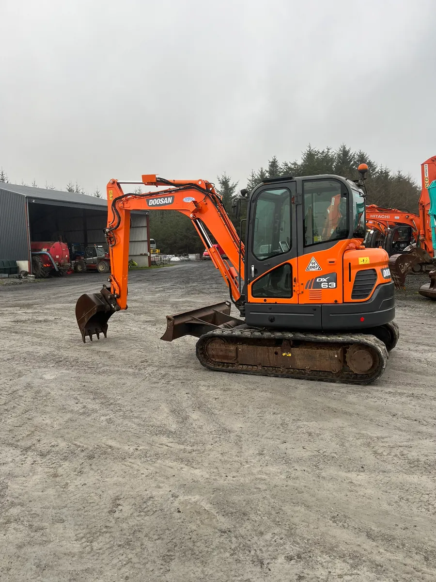 Doosan dx63-3.                       2016 - Image 1