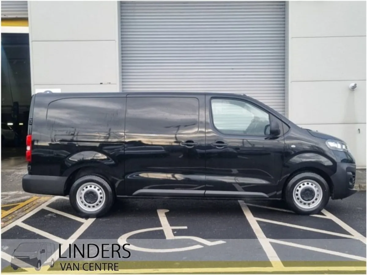 Opel Vivaro LWB 241 0kms Demo 6000 Discount - Image 3