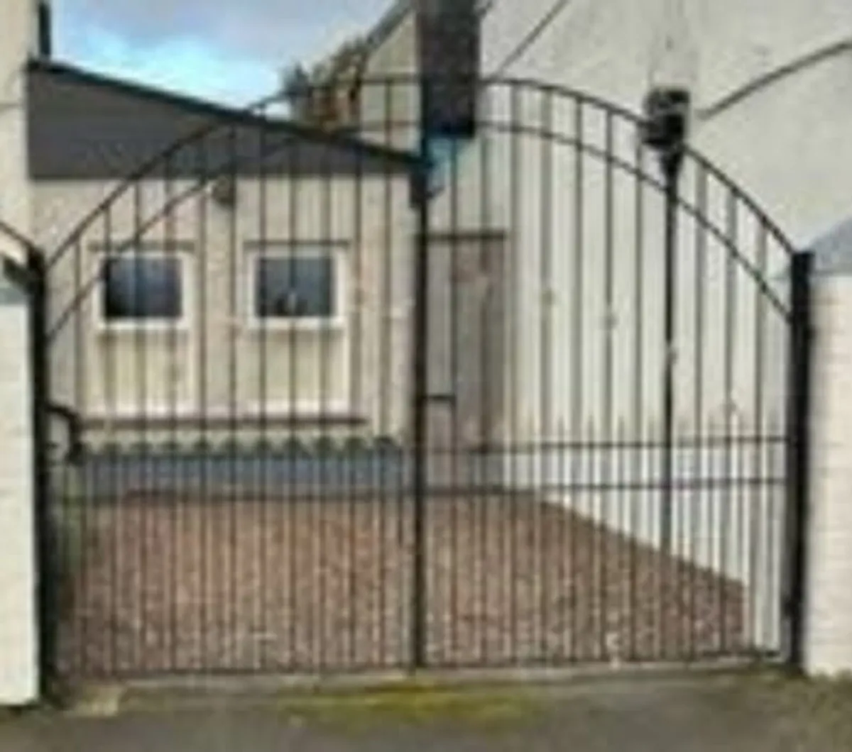 Lovely solid GATE