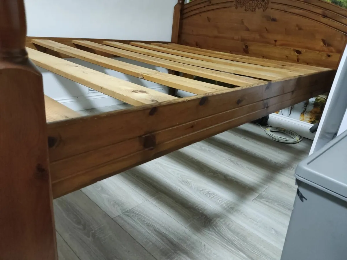 Unique king size bed frame - Image 1