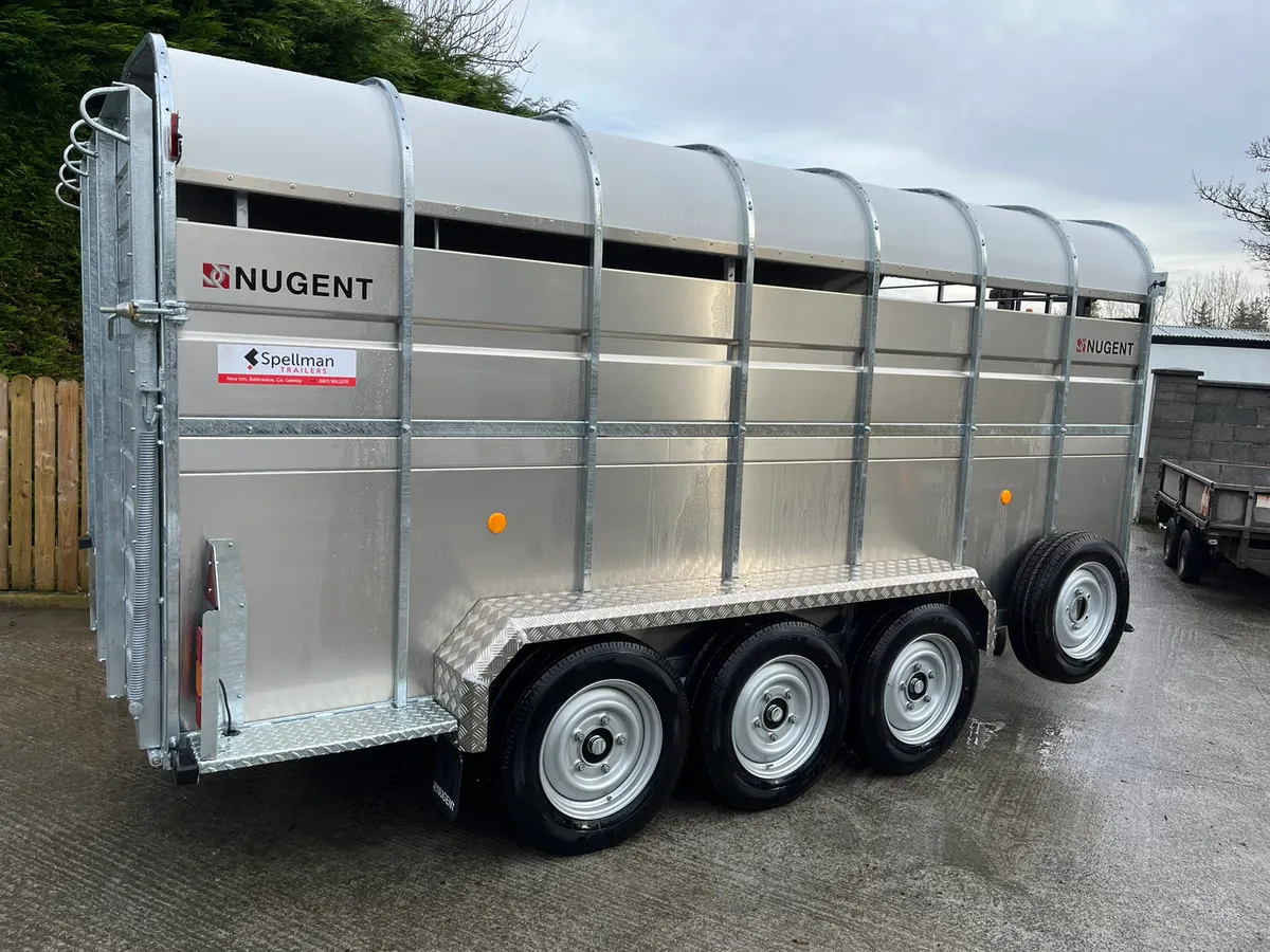 Nugent livestock trailer - Image 1