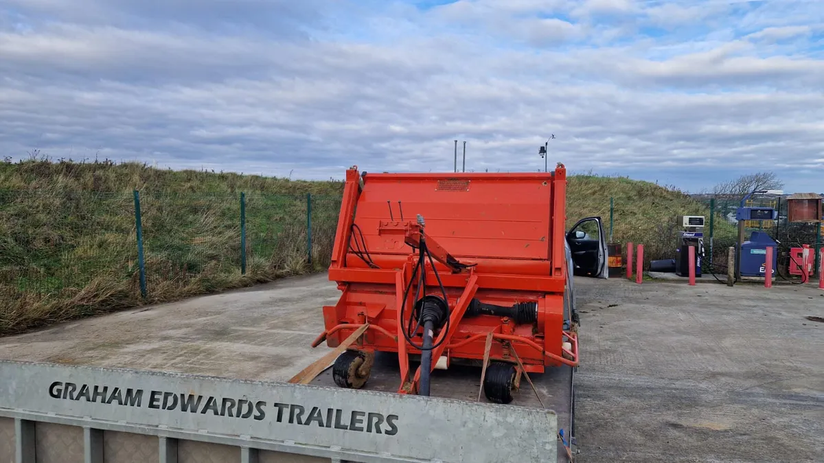 Wiedenmann Super 500 Flail Mower Leaf Collector - Image 3