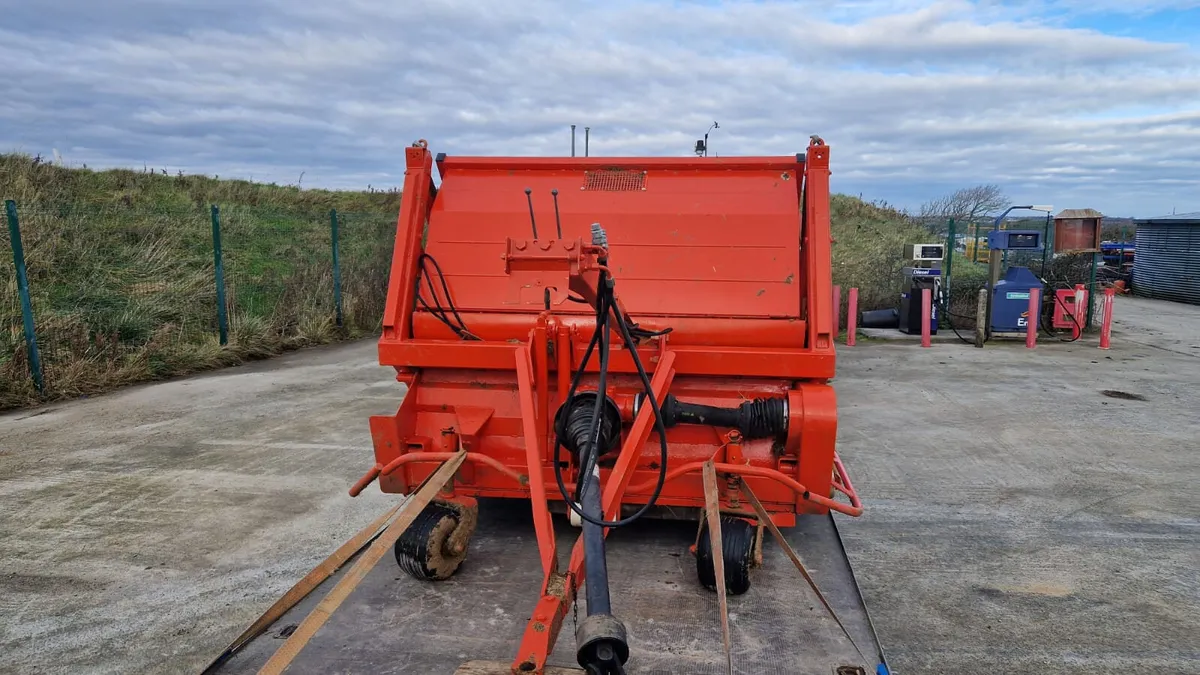 Wiedenmann Super 500 Flail Mower Leaf Collector - Image 4