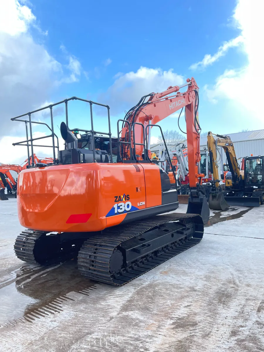 HITACHI ZX130-6 - Image 3