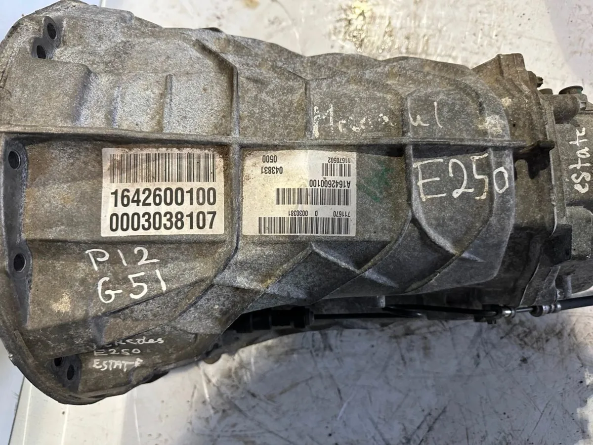 2013 MERCEDES E250 ...MANUAL GEARBOX...P12G51 - Image 4