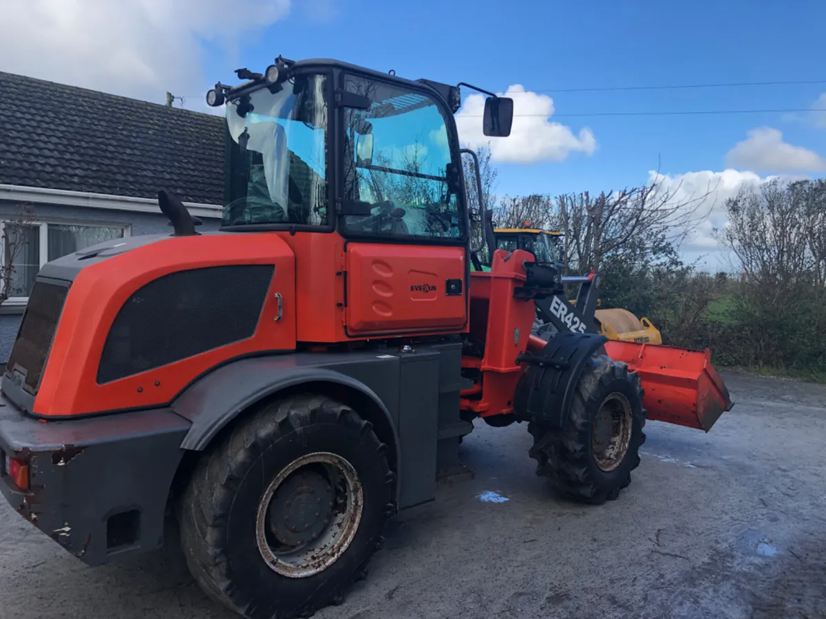 Tractor - Image 3