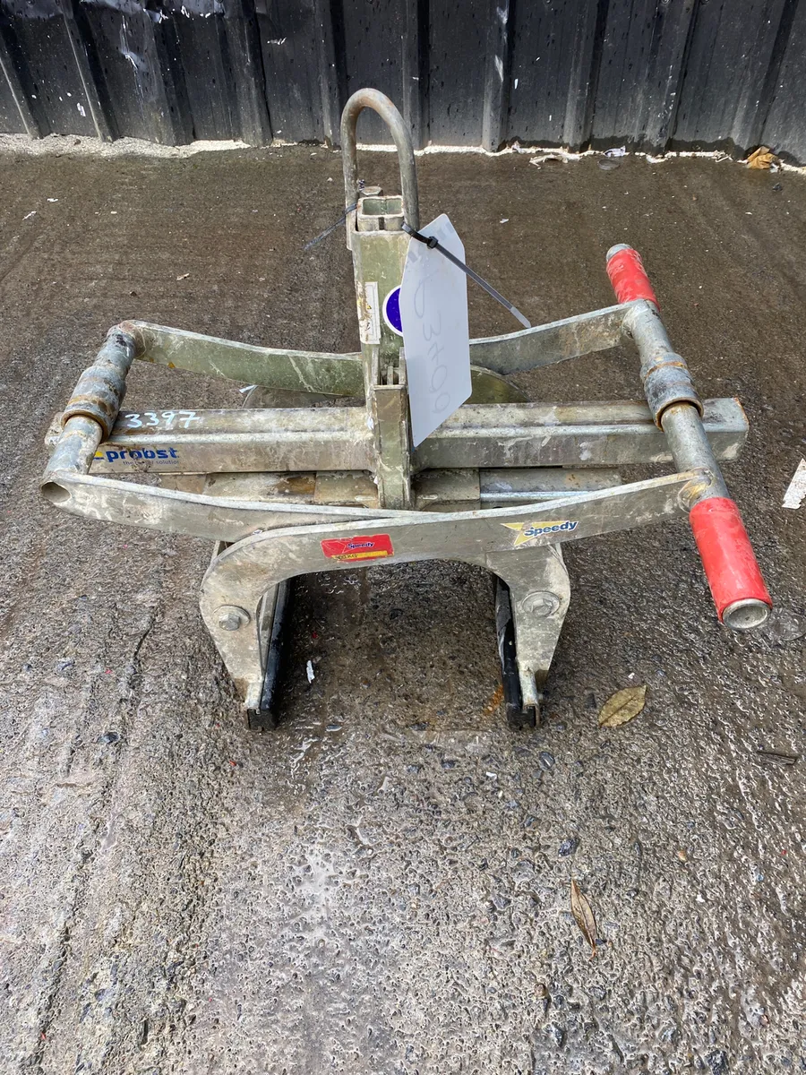 Probst Kerb Lifter - Image 1