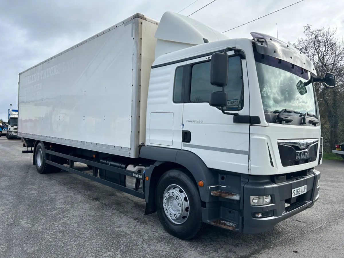 2017 man tg18.250 18 ton box with tail lift - Image 3