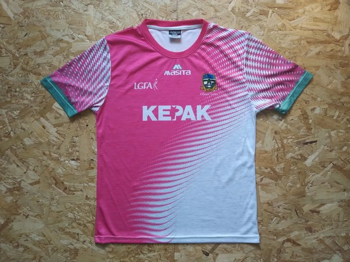Meath Ladies GAA Jersey - Excellent Condition - GAA Shirt Gaelic Football Hurling An Mhi Leinster Pink Masita Girls Childs Womans Womens