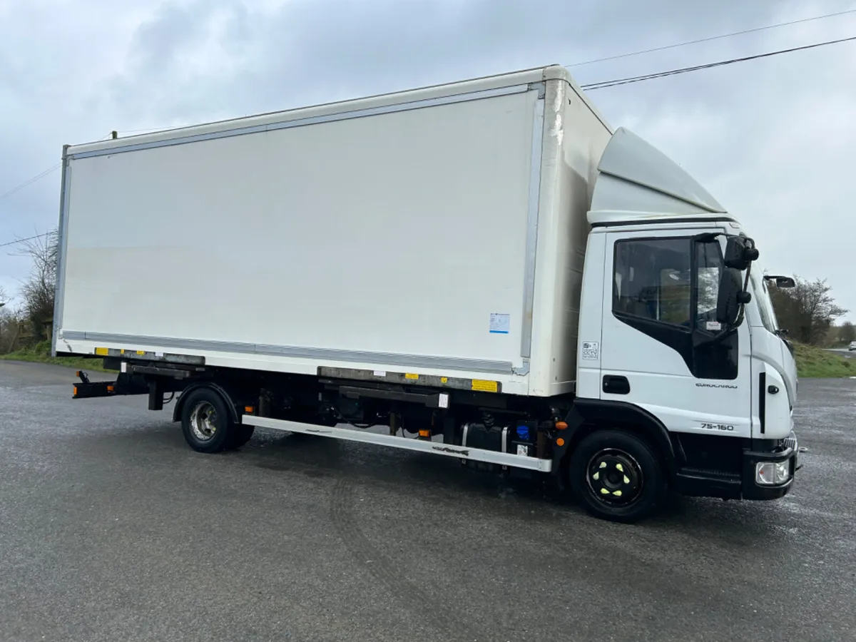 2018 iveco 75e16 7.5 ton 24ft furniture box - Image 4