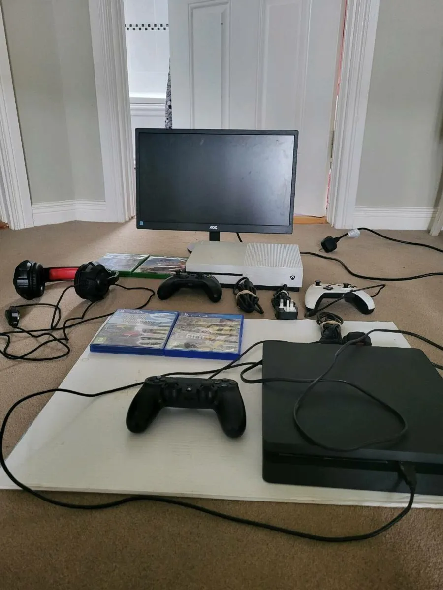 Gaming setup - Image 1