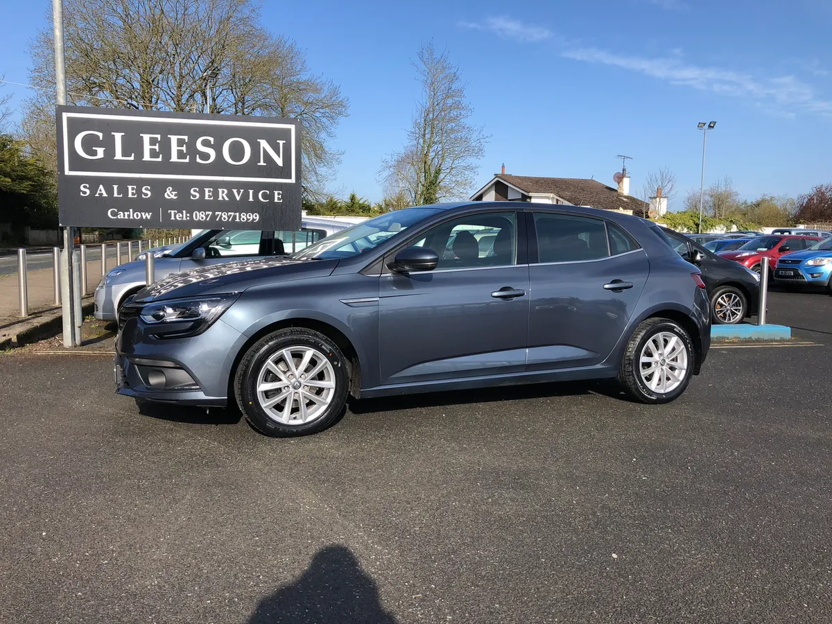 2017 Renault Megane 1.5 Dynamique Nav 5dr - Image 1