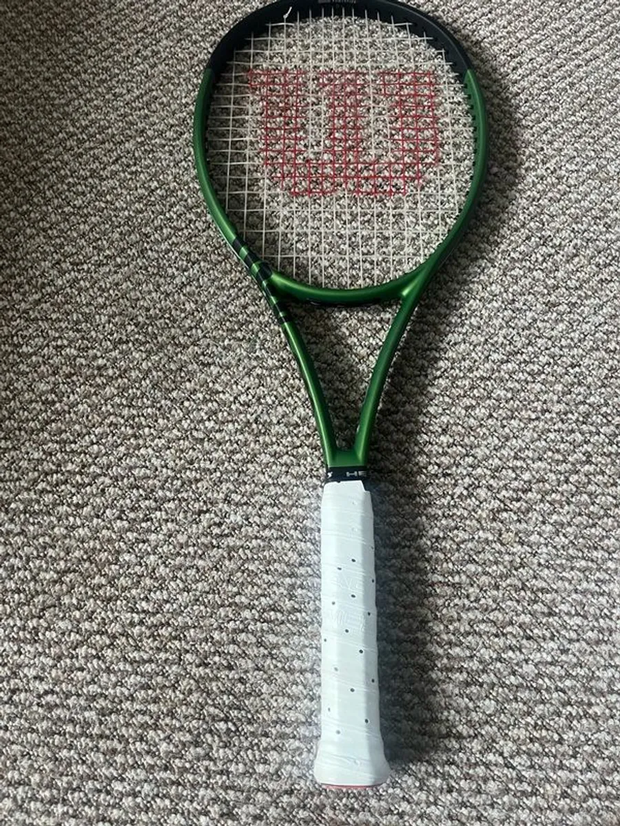 Wilson blade Tennis racket