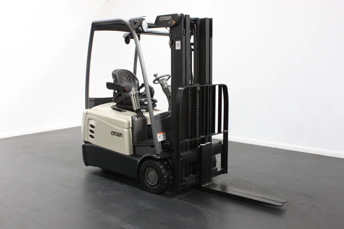 Crown 1.6T SCT 6020 Twin Wheel Electric 2017 - Image 1