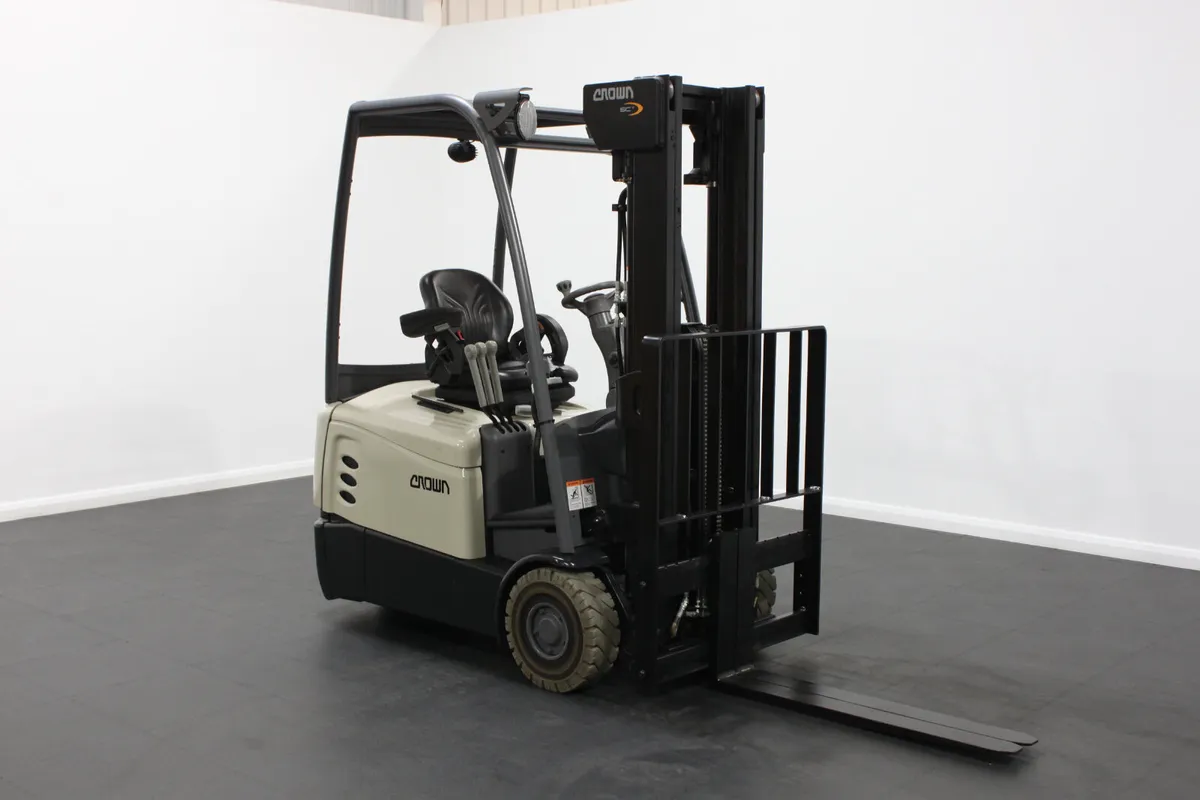 Crown 1.6T SCT 6020 Twin Wheel Electric 2016 - Image 3