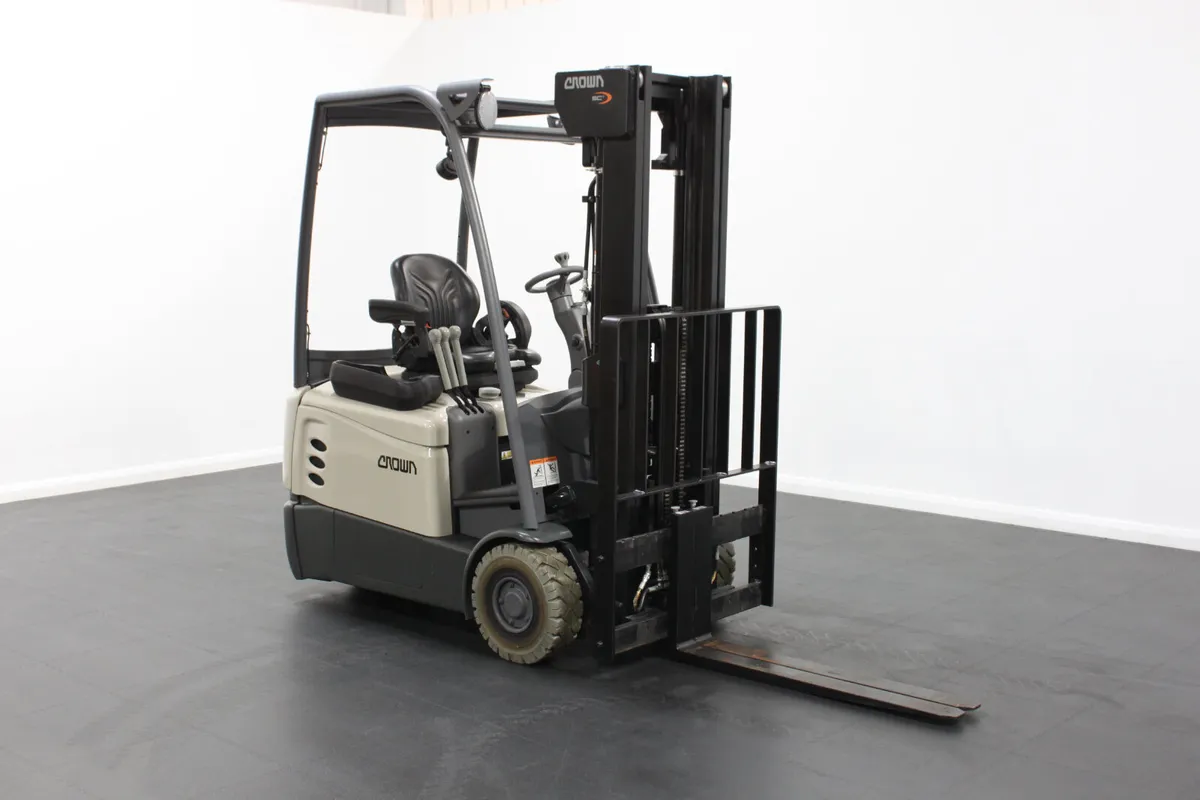 Crown 1.6T SCT 6020 Twin Wheel Electric 2015 - Image 3