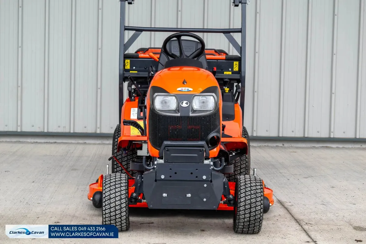 2023 Kubota G261LD Lawnmower - Image 2