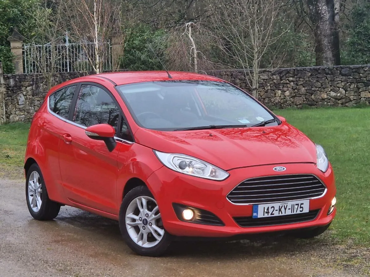 142 FORD FIESTA 1.2 ONLY "26000" MILES☆☆