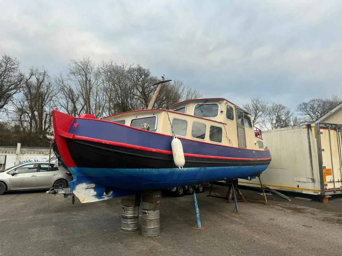 Small Barge For Sale @Lakeside Marina