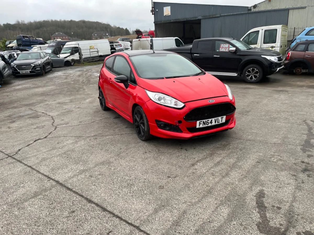 2015 Ford Fiesta  1.0 Turbo PTL - Image 2