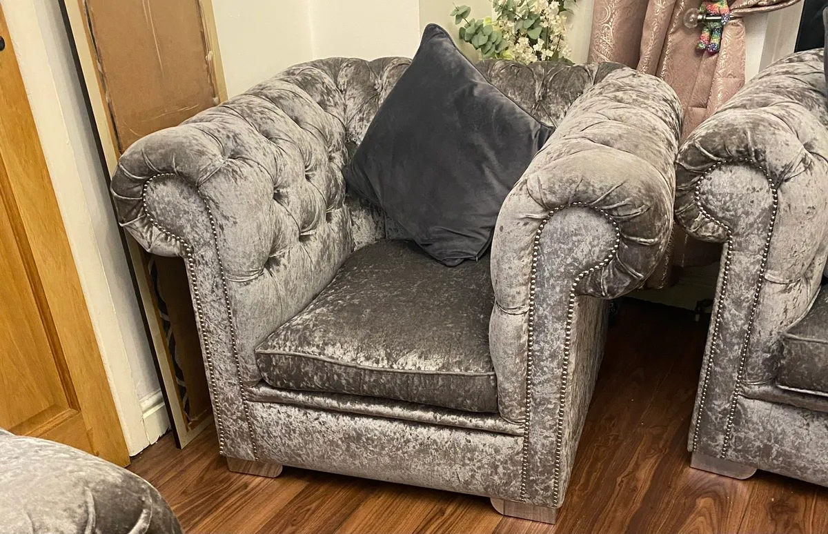 suite - sofa - furniture - Image 1