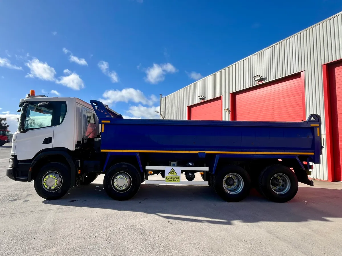 2019 Scania P410 XT 8x4 Tipper - Image 4