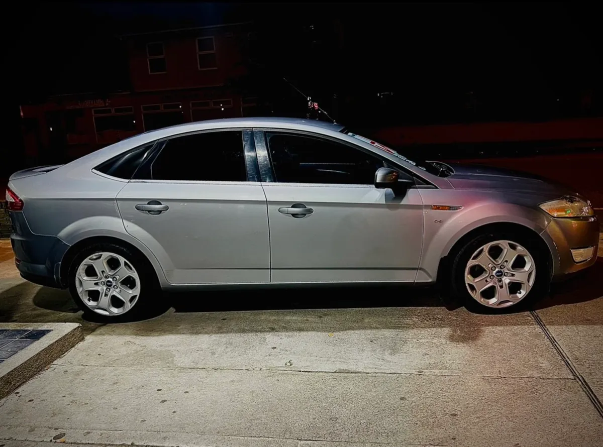 Ford mondeo 2010 mint condition automatic