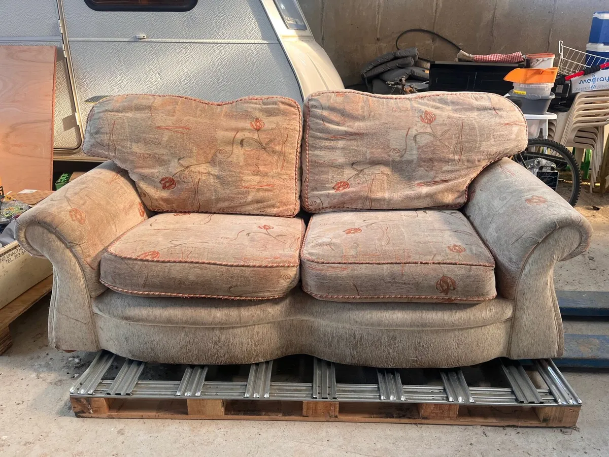 Sofa for sale in Co. Wexford for 25 on DoneDeal