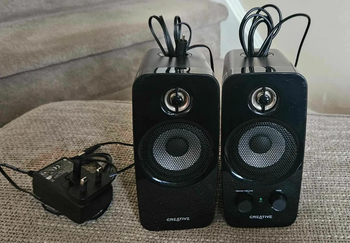 Creative speakers for store sale