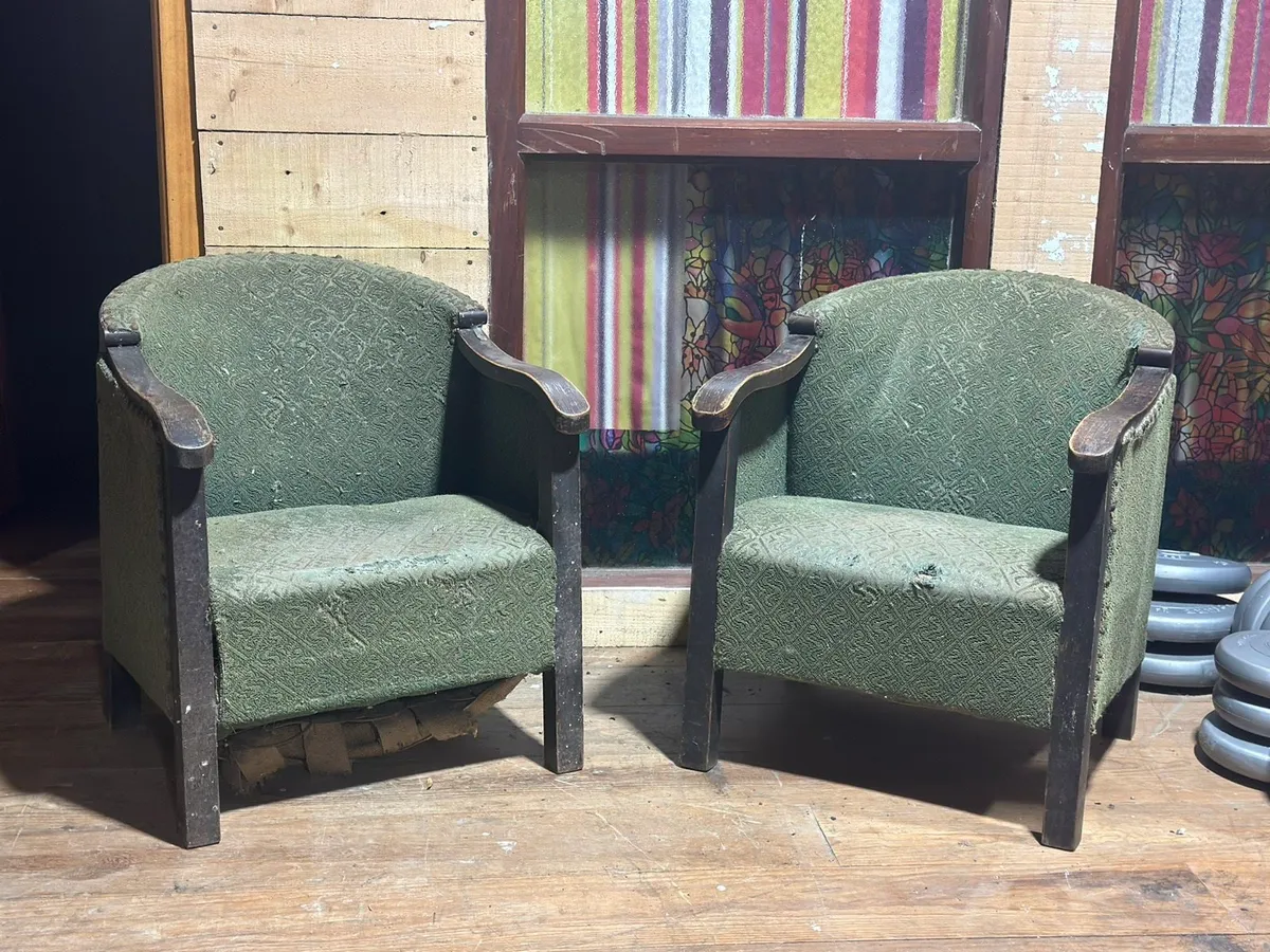 Done deal store fireside chairs