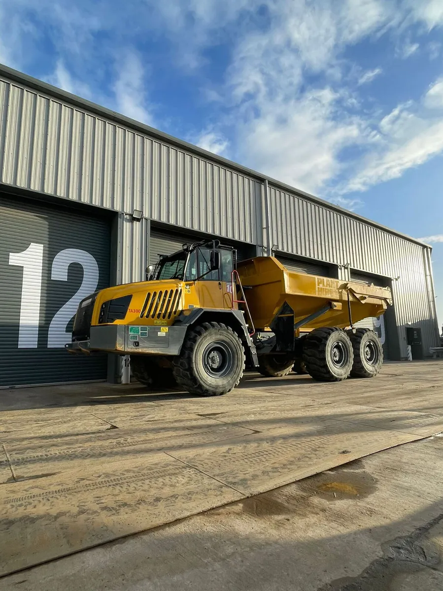2020 TEREX TA300 DUMP TRUCK - Image 2